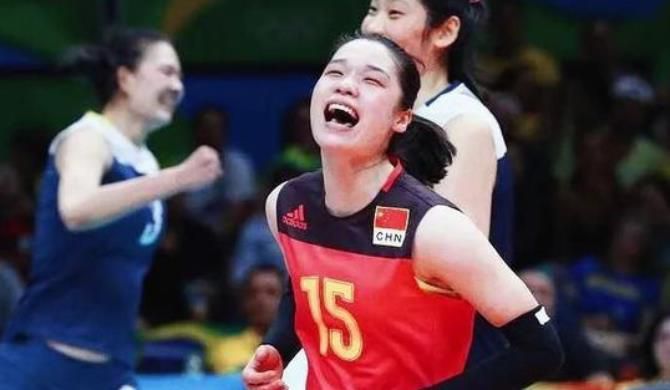 美女拉尿